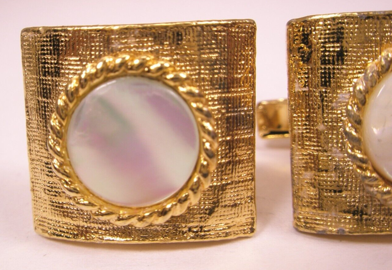 White Mother of Pearl Quality Gold Tone Vintage C… - image 3