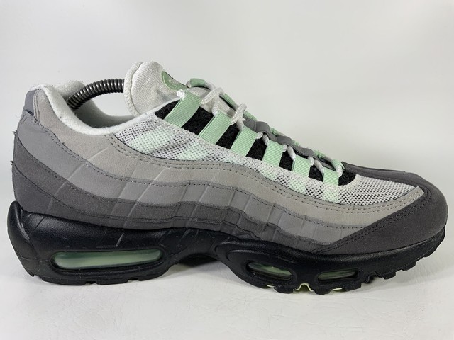 mint green 95s