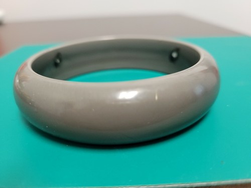 Vintage Grey Swirled Chunky Plastic Lucite Bangle Bracelet MOD MCM - Picture 4 of 7