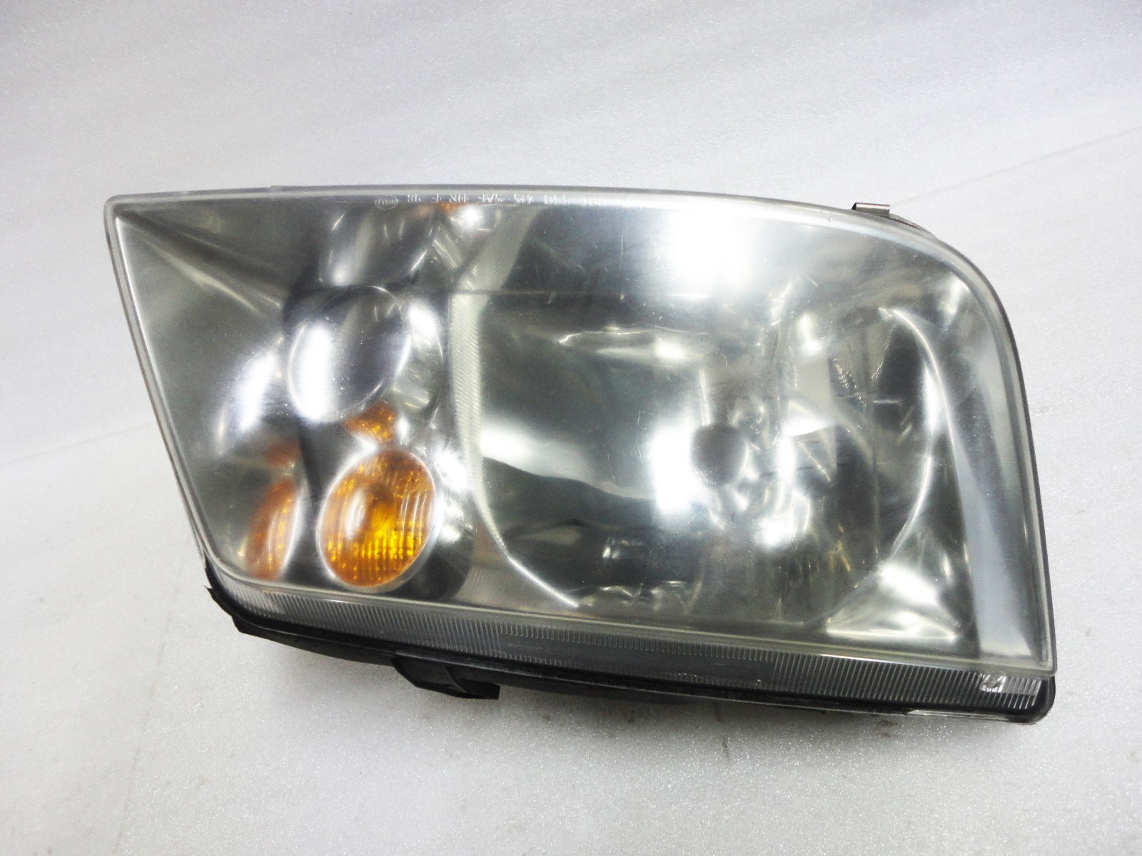 1999 -2003-2005 VOLKSWAGEN JETTA RIGHT SIDE FRONT HEADLIGHT 