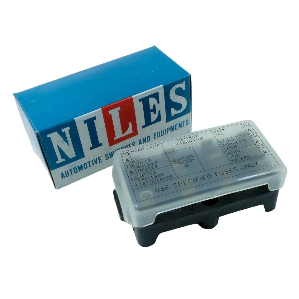 DATSUN 620 FUSE BOX ( GENUINE PARTS MADE IN JAPAN ) PICKUP TUCK - Image 2 of 4