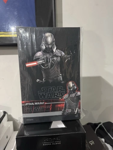 Hot Toys Starkiller NIB
