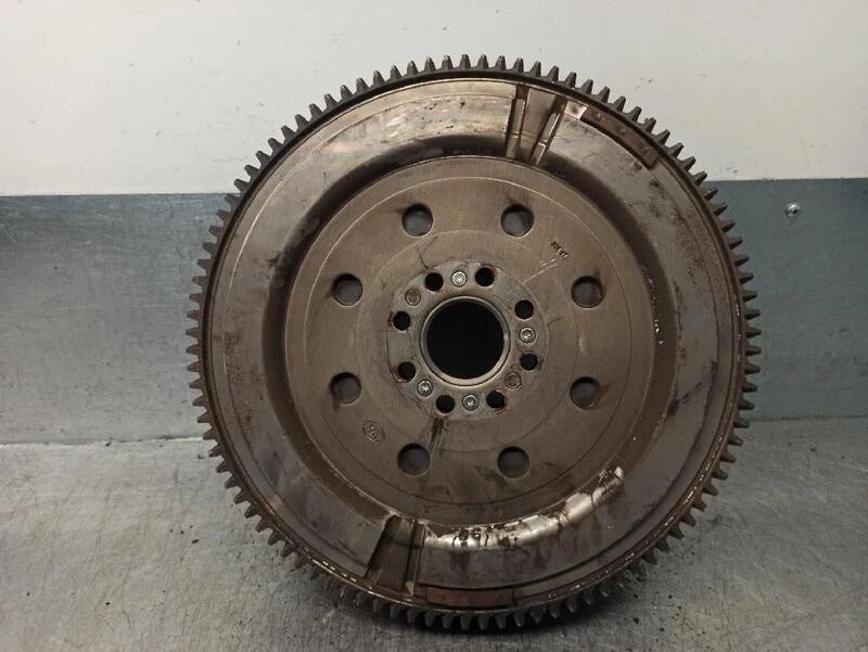 134500R010 volant moteur pour TOYOTA VERSO COMFORT 2009 3977848 - Photo 2/4