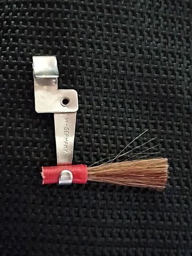 German Made Clip-On Record Cleaning Brush Natural 50s 60'sTurntables Phonographs