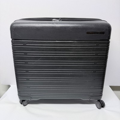 Samsonite Black Hardside Spinner Suitcase Medium Checked TSA Lock 22 Inch