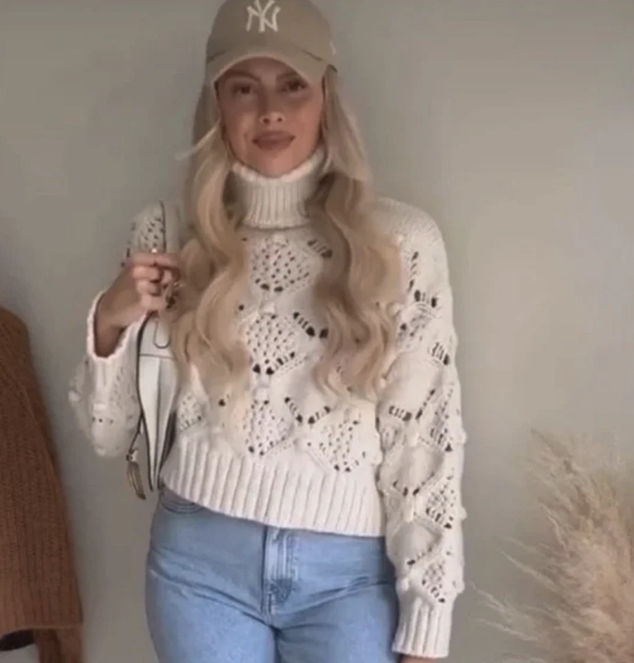 BLOGGERS FAV! Zara Cable Knit Openwork Turtleneck Cropped Sweater w/ Buttons S - Image 2 of 4