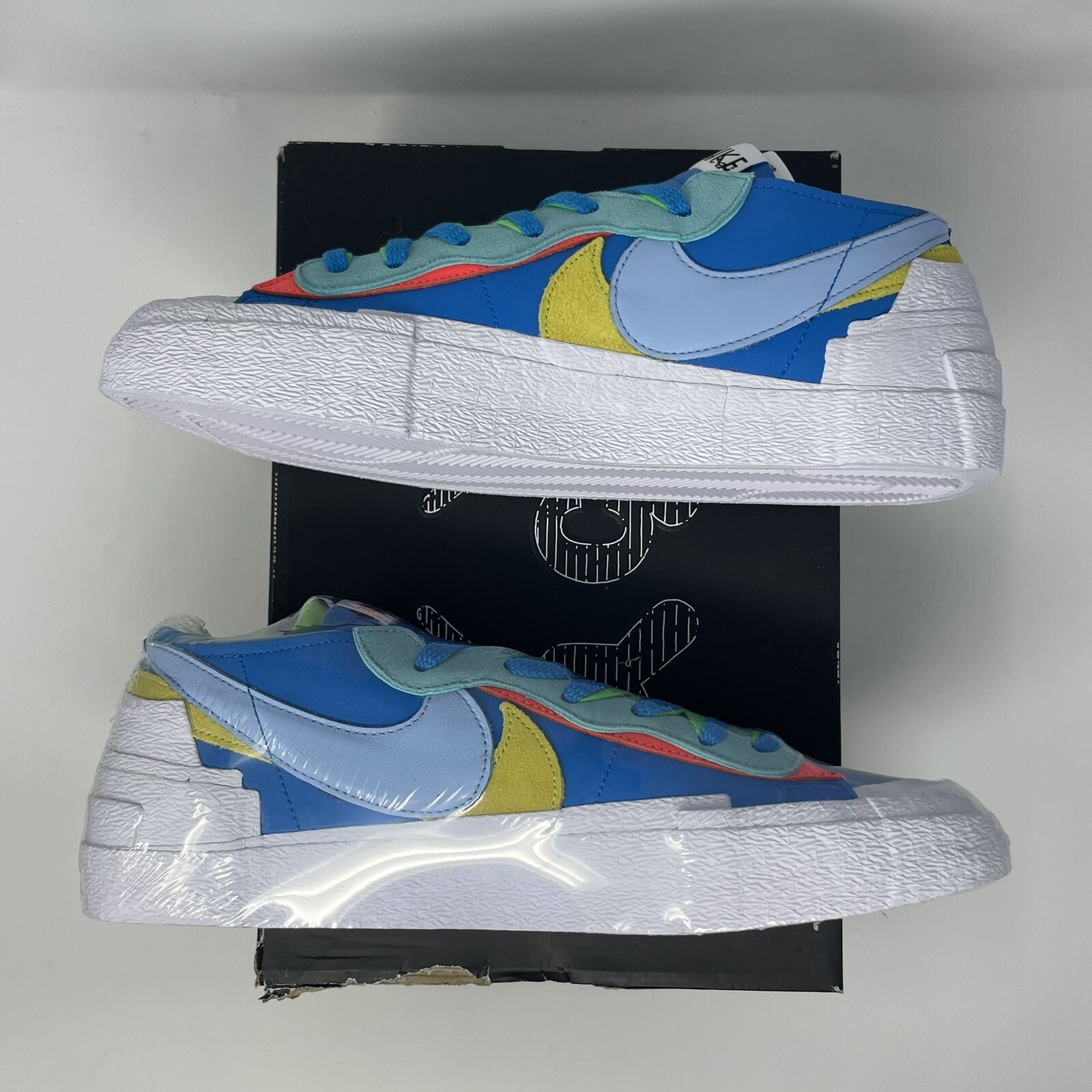 KAWS x Sacai x Nike Blazer Basso Blu Nettuno DM7901 400 Taglia 12 5