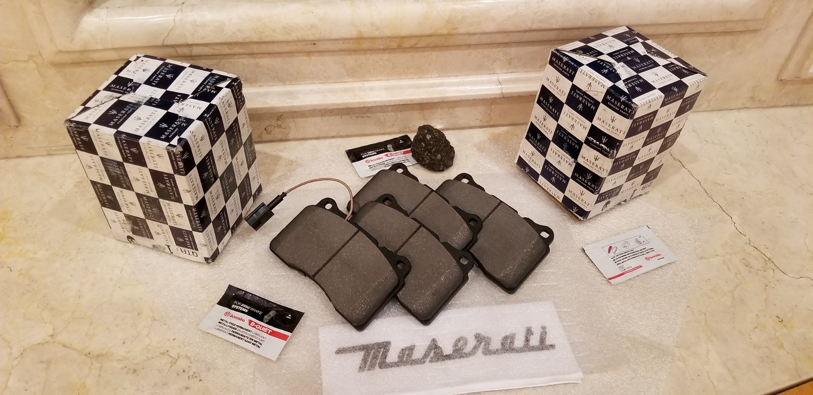 Maserati GHIBLI BASE COMPLETE FRONT & REAR Brake Pads w/ SENSORS! 2014-2016 NEW!