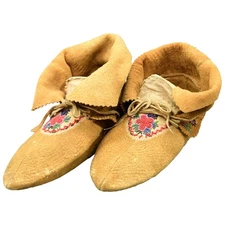 Chippewa Moccasins  Part Sinew Sewn Smoked Moosehide 1880s-1910