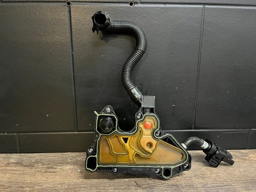 Audi A3 8V A4 8W VW Passat 3G Ölabscheider Zylinderkopf 06K103495AT 1,8/2.0TFSI