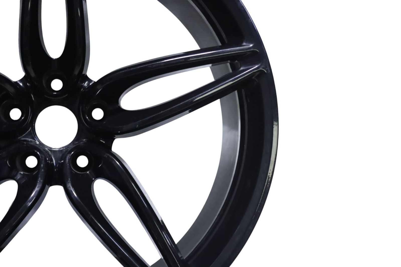 McLaren 570S Rear 20 Inch 20 x 10 Original Wheel Rim 2016 - 2021 OEM