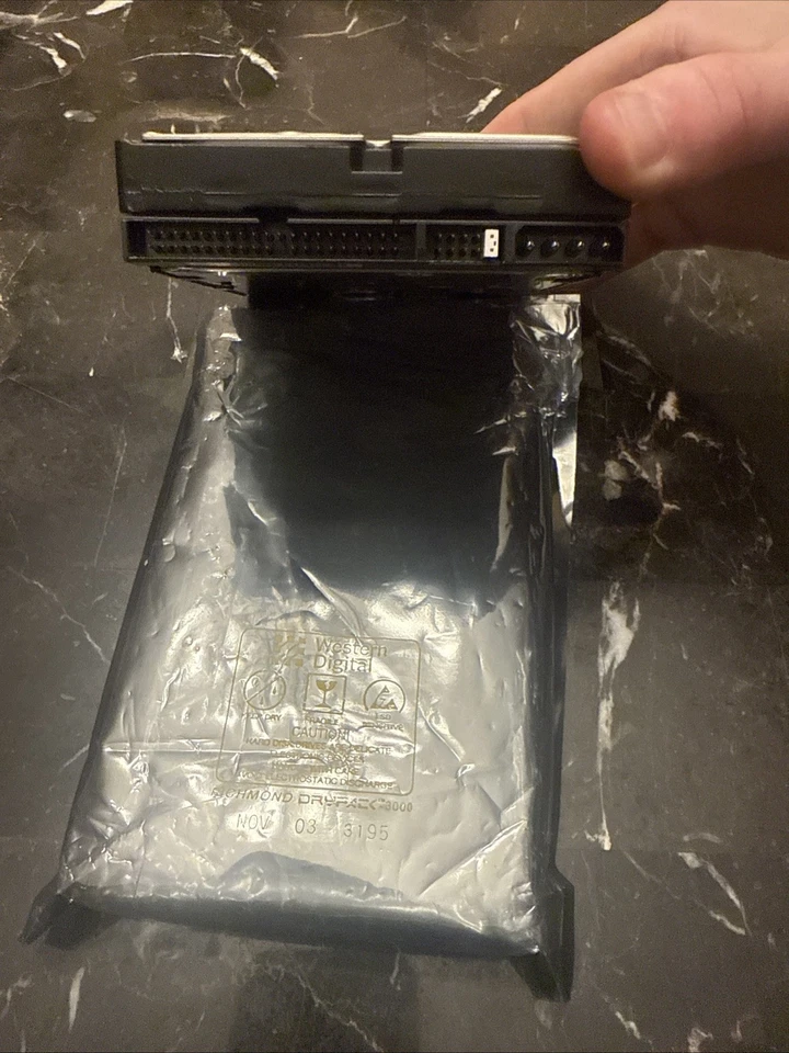 Western Digital WD200BB HSBEHT2CA 20GB Enhanced IDE HDD Brand New - Image 3 of 4