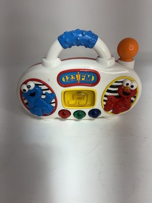 VINTAGE 1999 SESAME STREET 123 FM RADIO BOOM BOX ELMO COOKIE