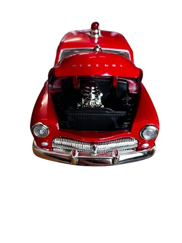 Mercury 1949 Fire Chief Coupe 1:24 Scale Diecast Model Red Vintage Car - Picture 4 of 7