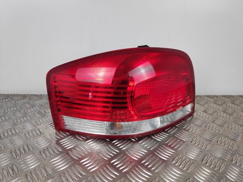 2004 AUDI A3 8P1 TAILLIGHT (LEFT OUTER) 28 04 01 - Picture 2 of 4