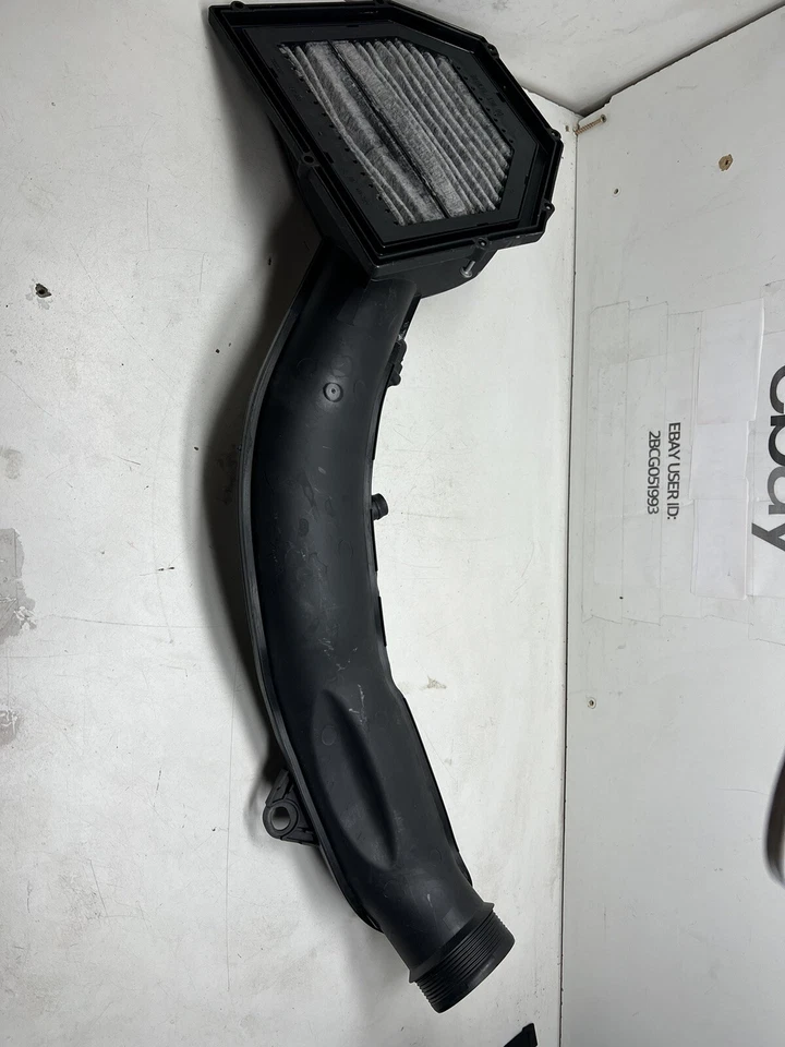2015-2020 BMW F80 F82 F83 M3 M4 GENUINE AIR FILTER INTAKE SUCTION BOX OEM - Image 4 of 4