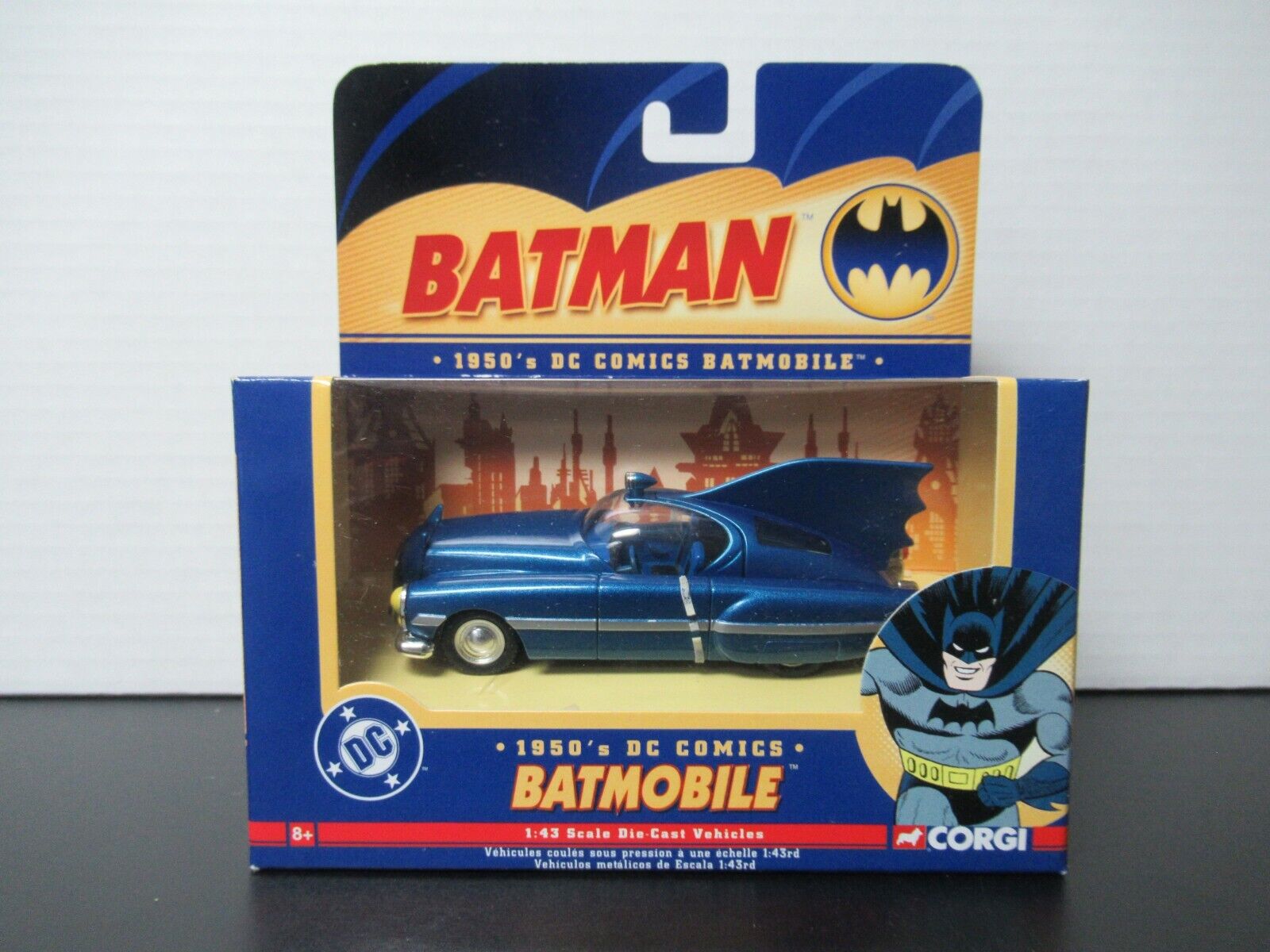 2004 Corgi Classics Batman 1940's Batmobile 1:43 Scale 