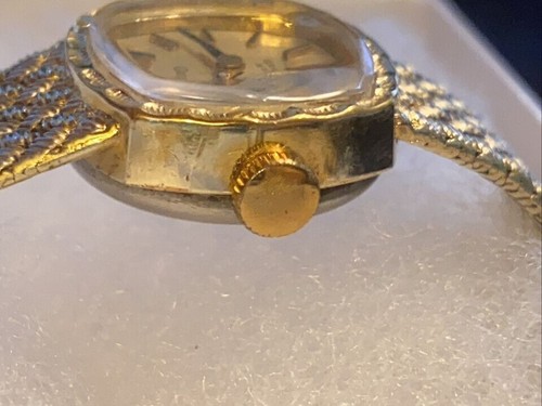 Guildcrest De Luxe Quartz Swiss Watch - Picture 3 of 8