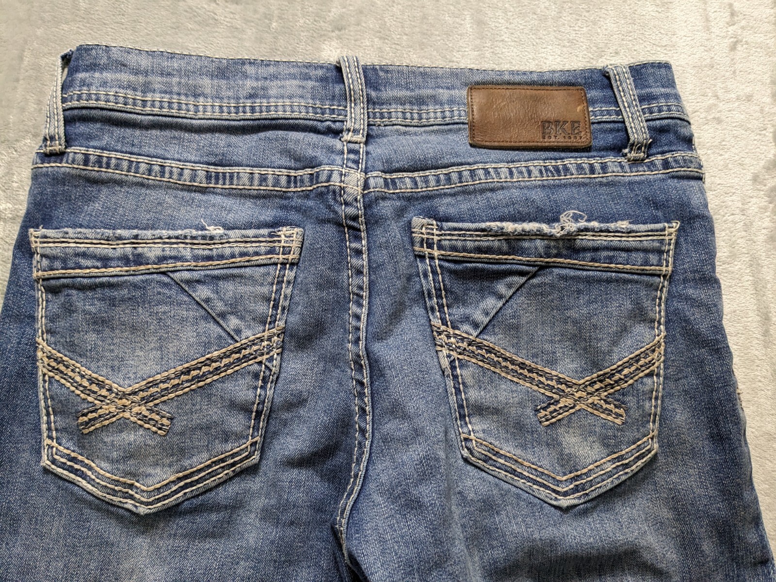 BKE Jake Straight Jeans 31x30 Blue Denim Distress Faded Whiskers Mid Wash READ