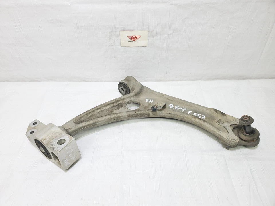 Brazo de control inferior delantero derecho pasajero Audi TT RS TTRS 2012-2013 OEM 8J0407151D Foto 4 de 4