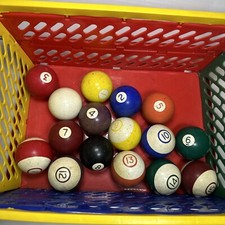 Vintage 2 1/4  Pool Billiards Ball Set Y4