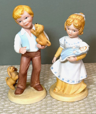 Best Friends, A Mother s Love, Avon Porcelain Figurines - 1981 - Twins, Siblings