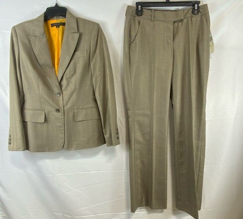 Anne Klein Women's Beige Suit Size 4 NWT