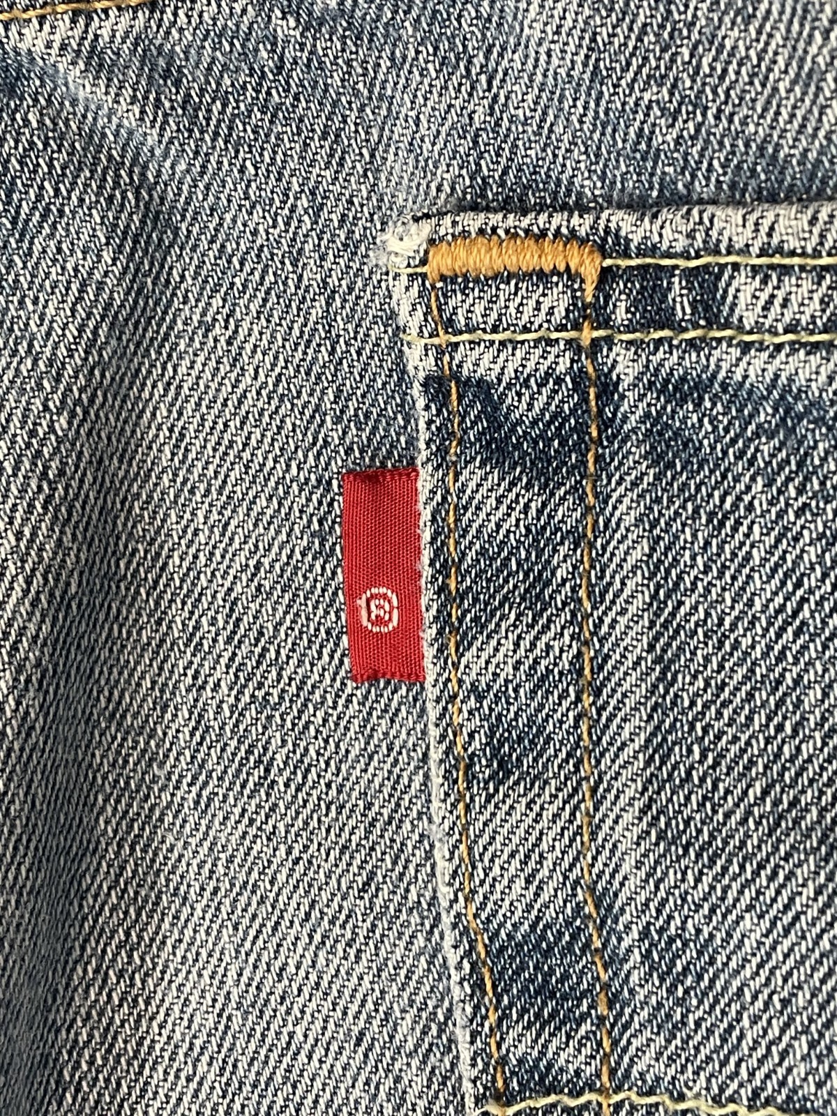 Levi’s 541 Athletic Taper Jeans Men 36x35 Medium Wash Blue Denim Cotton thumbnail 4