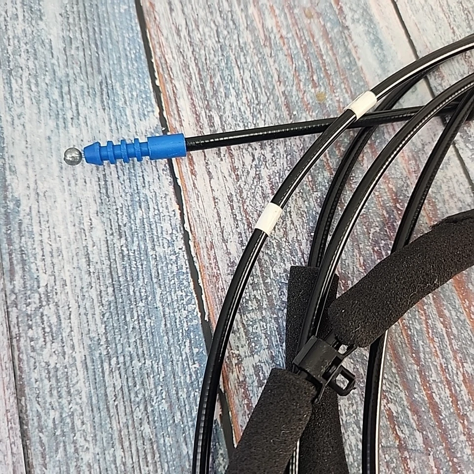 Dorman 912779 se adapta a Honda Accord 2013-2017 llenado de combustible puerta y tapa maletero liberación Foto 2 de 4