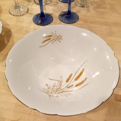 Kahla Gold Trim Wheat Pattern Serving Bowl