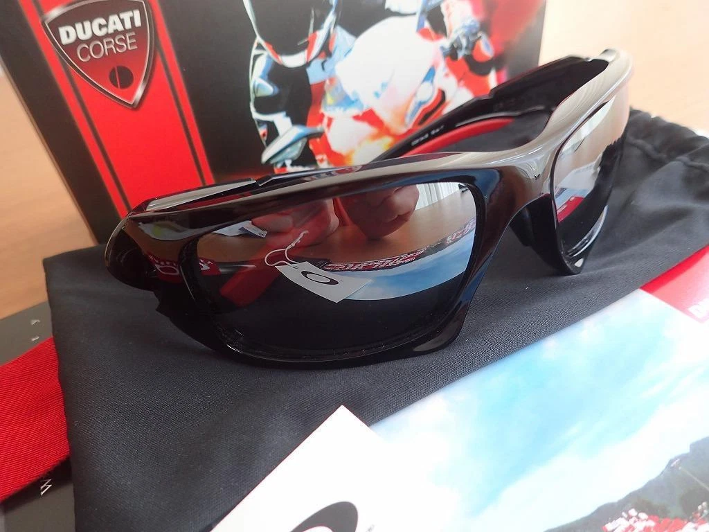 At håndtere Anvendt Kabelbane Scalpel Limited Ducati DUCATI Oakley Sunglasses Men&#039;s Accessories  Collection | eBay