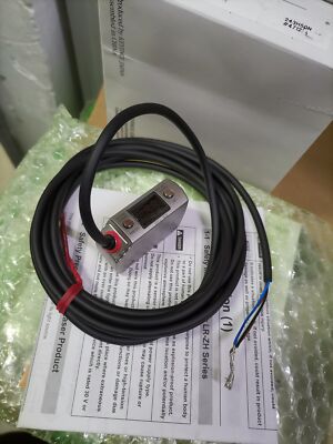 NEW 1PC laser sensor LR-ZH500N KEYENCE | eBay