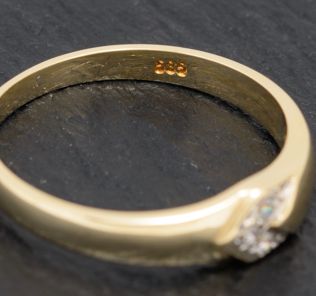 Stylish 14ct Solid Yellow Gold Ring With Chevron … - image 9