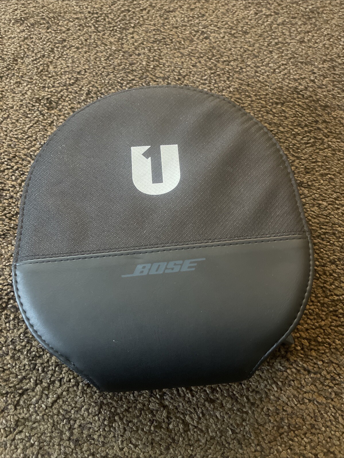 Bose SoundLink Around-Ear Wireless Bluetooth Headphones in Black – Comfortable Noise-Isolating Design with Long Battery Life