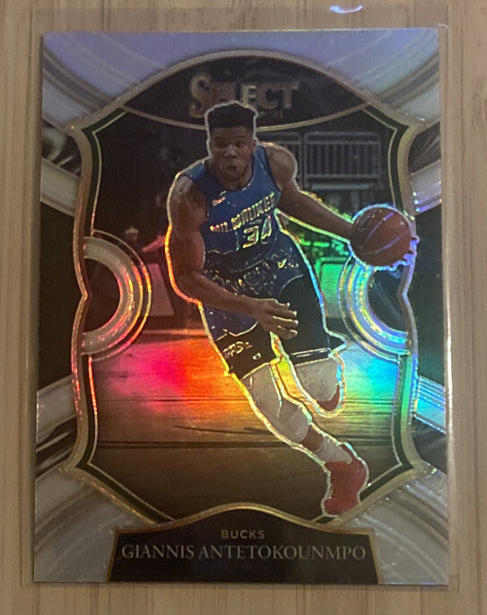 2020-21 Select Giannis Antetokounmpo Concourse Silver Prizm #54 Bucks