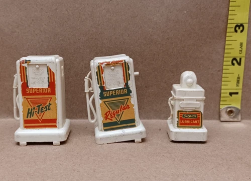 Marx Playset Gas Pumps & Grease Machine - "Superior Hi-Test, Regular, Lubricant"