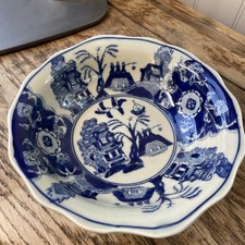 VICTORIA IRONSTONE BLUE WILLOW PATTERN BOWL ENGLAND VINTAGE TRANSFERWARE