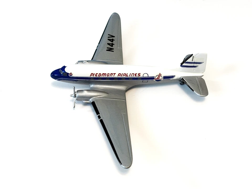 Piedmont Airlines DC-3 scale model propeller airplane - Image 3 of 4