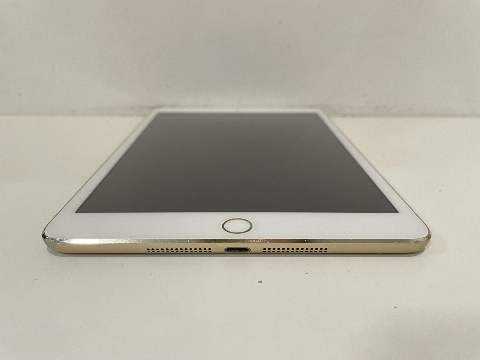 Apple iPad mini 3 16GB, Wi-Fi + Cellular (CDMA), 7.9in - Gold - No 