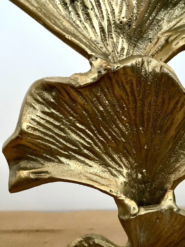 Gilde moderne Aluminium Skulptur GINKGO NEU Gold auf Sockel 50 cm Hoch - Bild 4 von 4