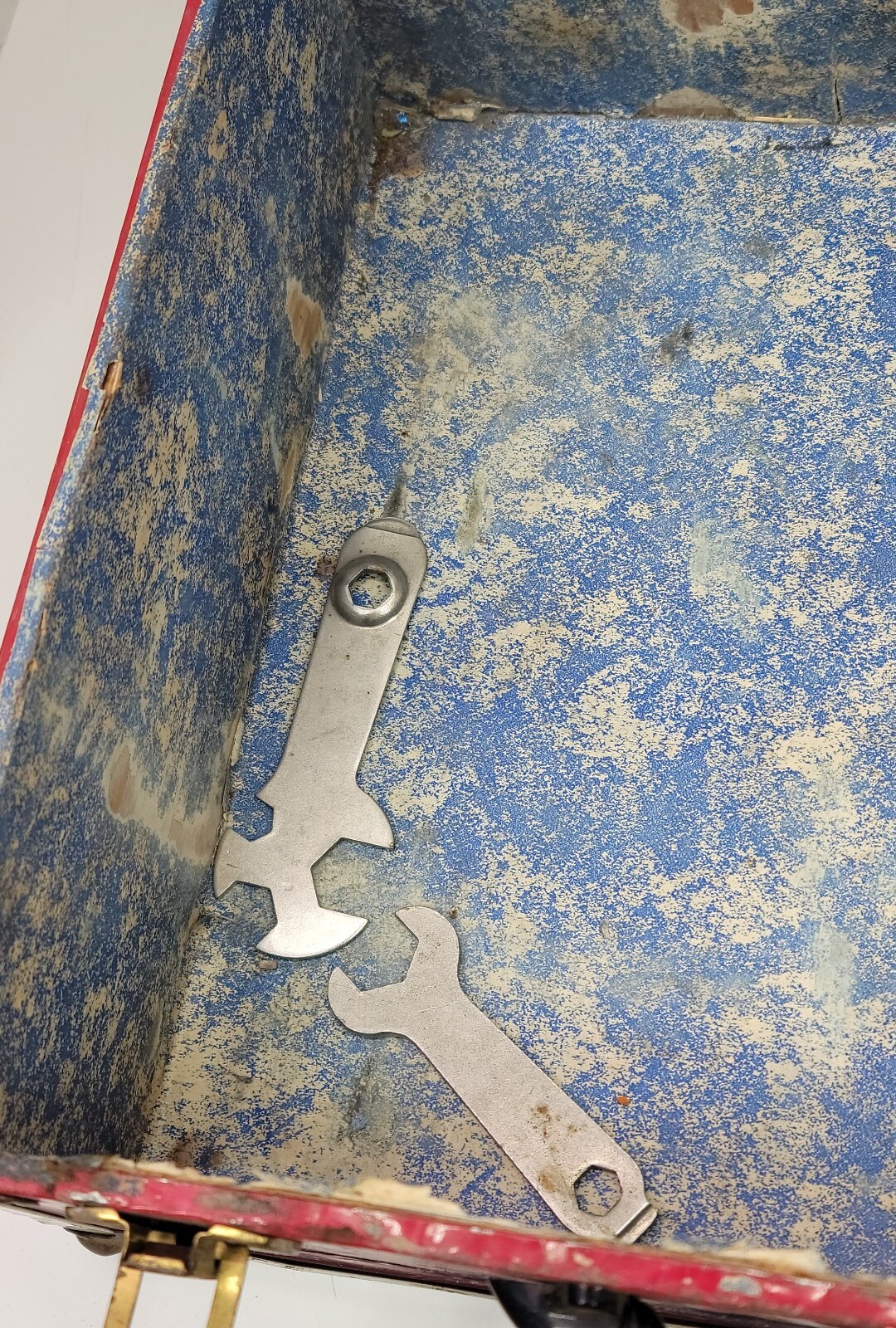 VTG Cleveland Skate Co No 175 Gloria Nord White Leather Wood Roller