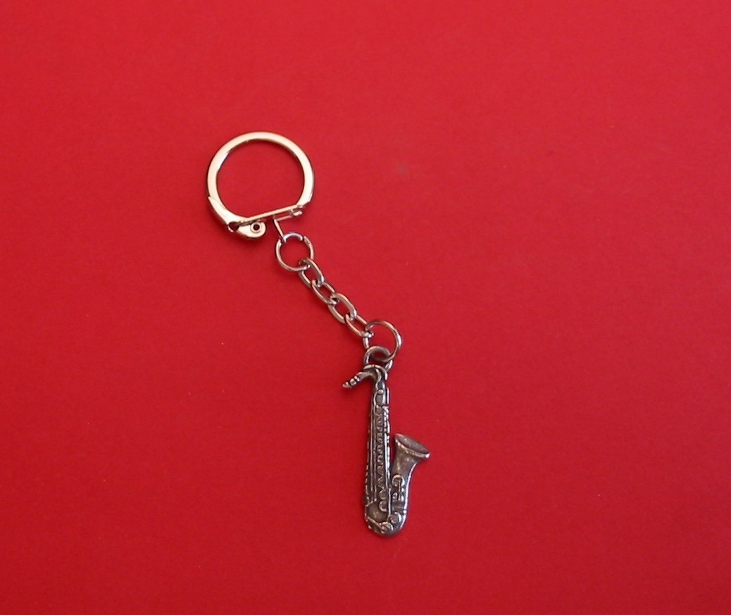 Saxophone Pewter Keyring Music Jazz Gift UK
