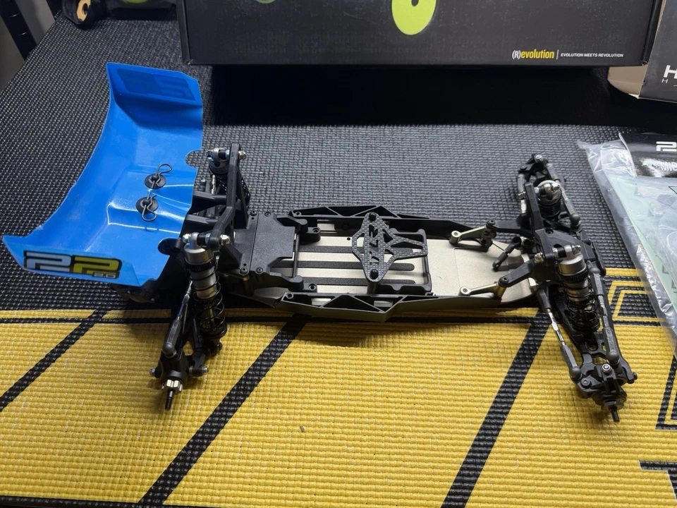New TLR 22 2.0 Slider Rear Motor Buggy - Image 3 of 4
