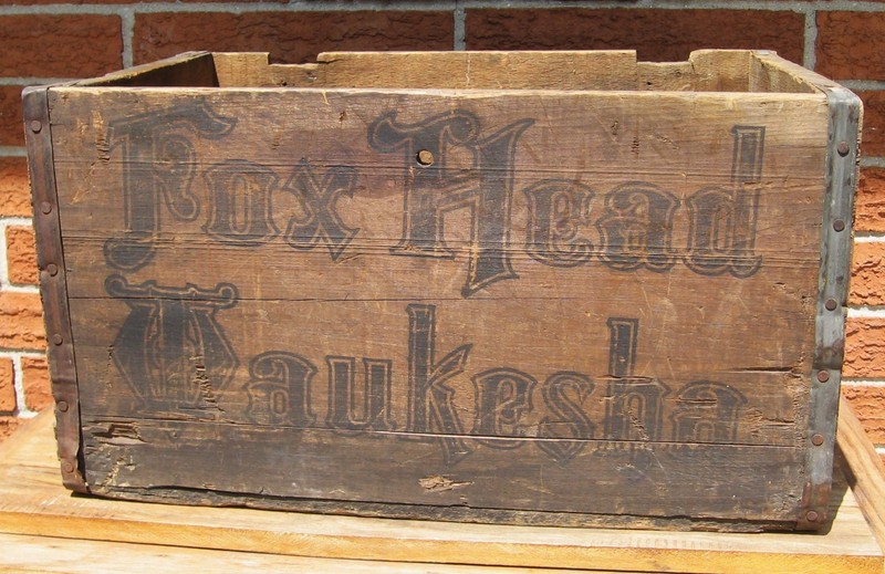 Vintage 1937 Fox Head Waukesha WIS. Wood Beer Case Crate Pre WWII Era 24 Bottle