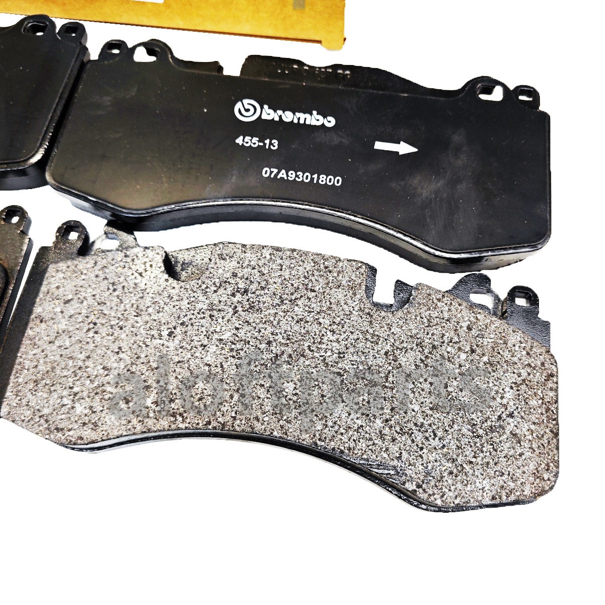 Aston Martin DB9 Front Brake pads 2 pcs