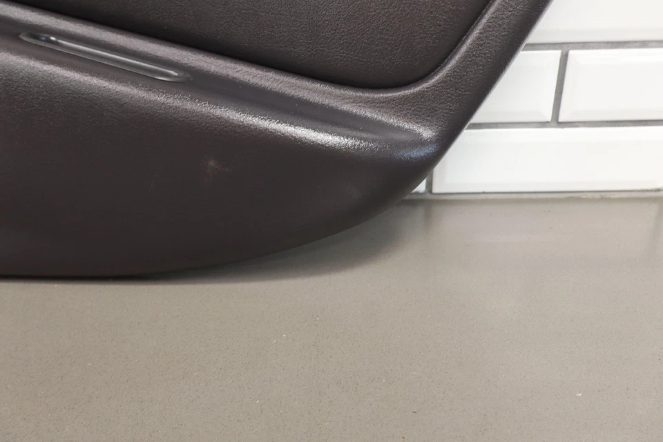 Panel de moldura interior de puerta para pasajero derecho Plymouth Chrysler Prowler 1997-2002 Foto 2 de 4