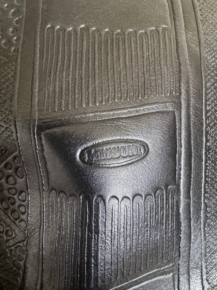 Bolsa de cuero geométrica con estampado de cuero negro Missoni vintage usada en excelente estado de diseñador Foto 2 de 4