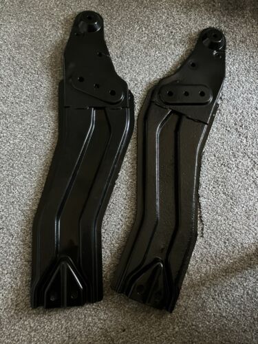 Alfa Romeo Gtv Spider 916 V6 Front Suspension Subframe Support Plates Braces - Picture 2 of 2