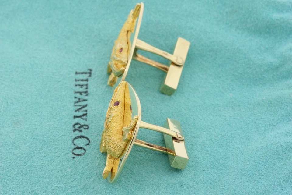 Запонки Tiffany & Co. для рыбной дичи желтое золото 14 карат рубин рыбак папа - Изображение 2 из 4