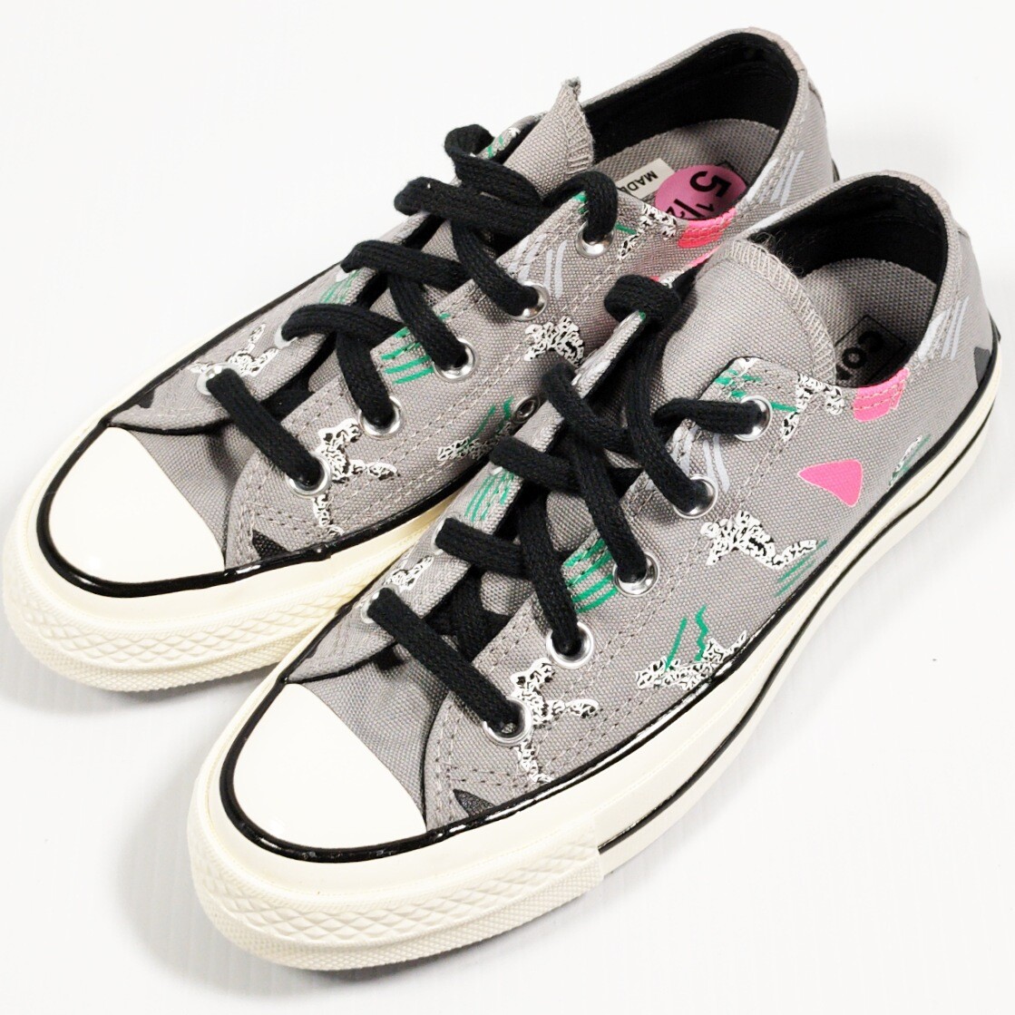 Converse Chuck 70 Archive Low Top 80's print Dolphin Hyper Size